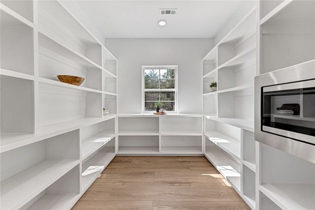 10 Buckden Lane, Bella Vista, AR 72715