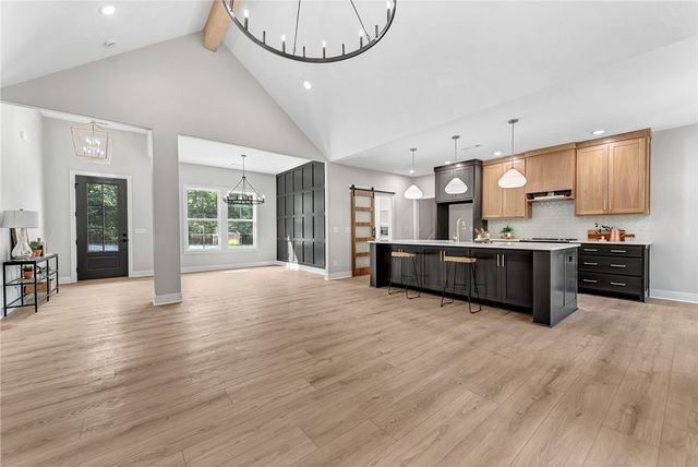 10 Buckden Lane, Bella Vista, AR 72715