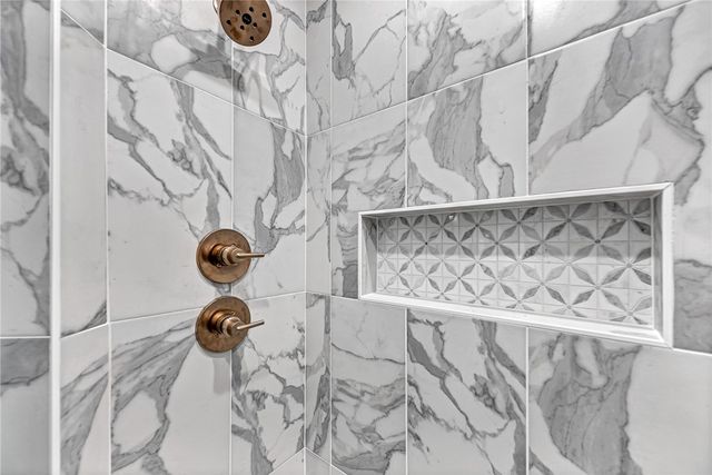 10 Buckden Lane, Bella Vista, AR 72715