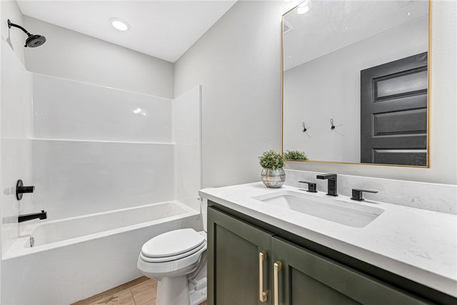 10 Buckden Lane, Bella Vista, AR 72715