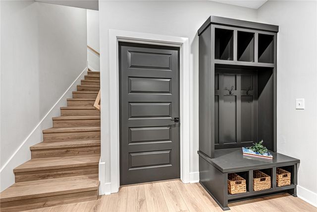 10 Buckden Lane, Bella Vista, AR 72715