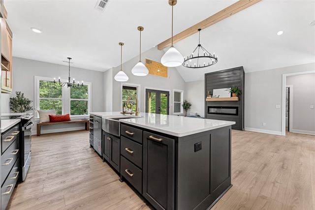 10 Buckden Lane, Bella Vista, AR 72715