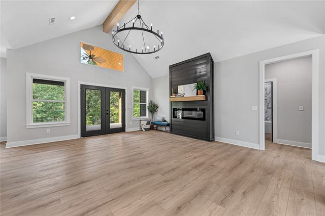 10 Buckden Lane, Bella Vista, AR 72715