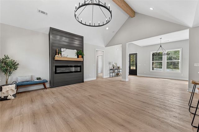 10 Buckden Lane, Bella Vista, AR 72715