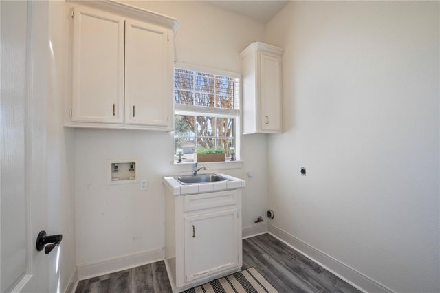 204 Leisure Lane, Friendswood, TX 77546