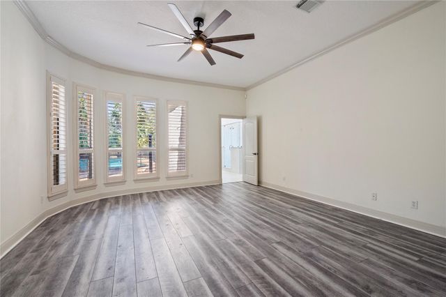 204 Leisure Lane, Friendswood, TX 77546