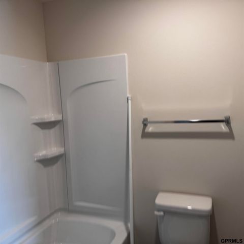 12606 Schirra Street, Papillion, NE 68138