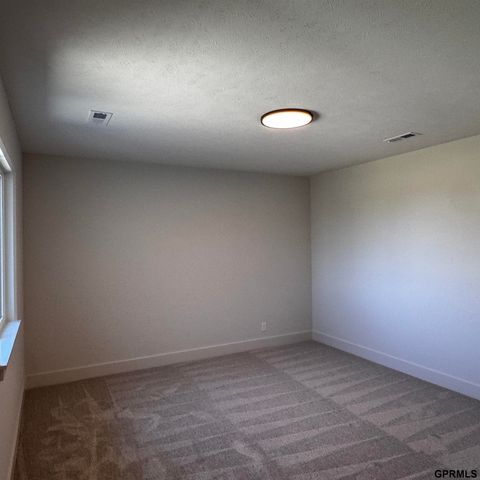 12606 Schirra Street, Papillion, NE 68138
