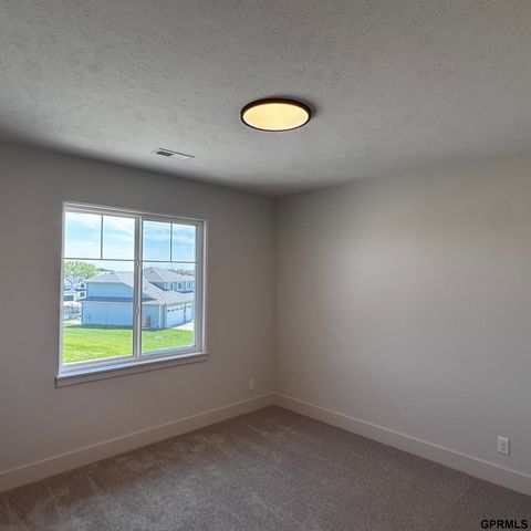 12606 Schirra Street, Papillion, NE 68138