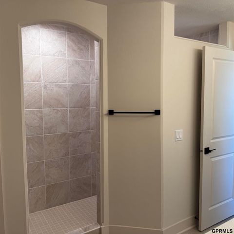 12606 Schirra Street, Papillion, NE 68138