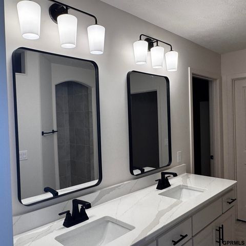 12606 Schirra Street, Papillion, NE 68138
