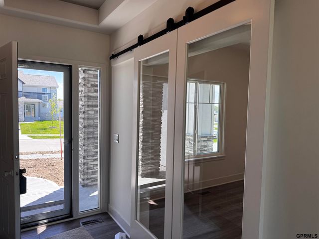 12606 Schirra Street, Papillion, NE 68138