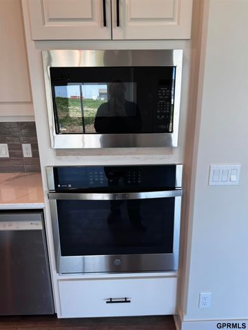 12606 Schirra Street, Papillion, NE 68138