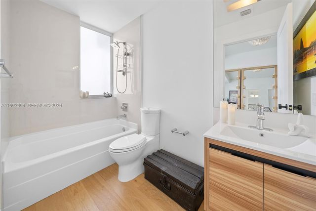 95 N Shore Dr, Miami Beach, FL 33141