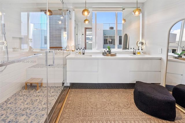 95 N Shore Dr, Miami Beach, FL 33141