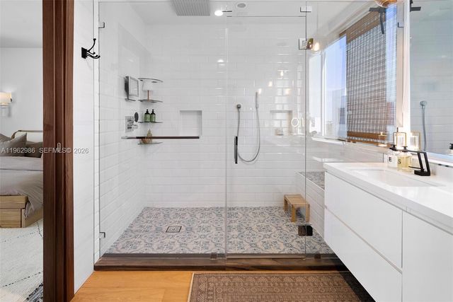 95 N Shore Dr, Miami Beach, FL 33141