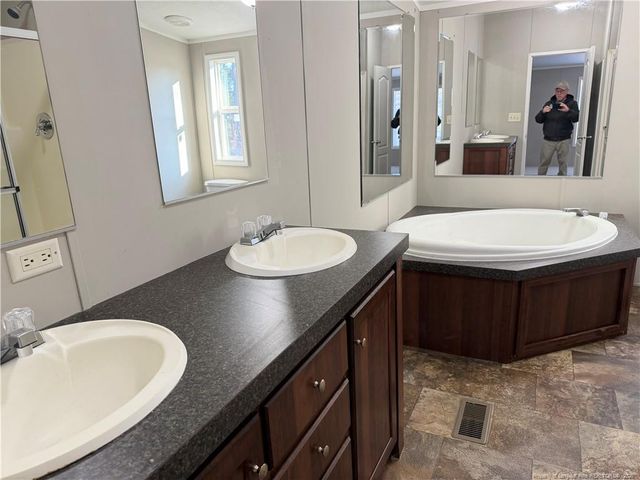 241 Patches Lane, Roseboro, NC 28382