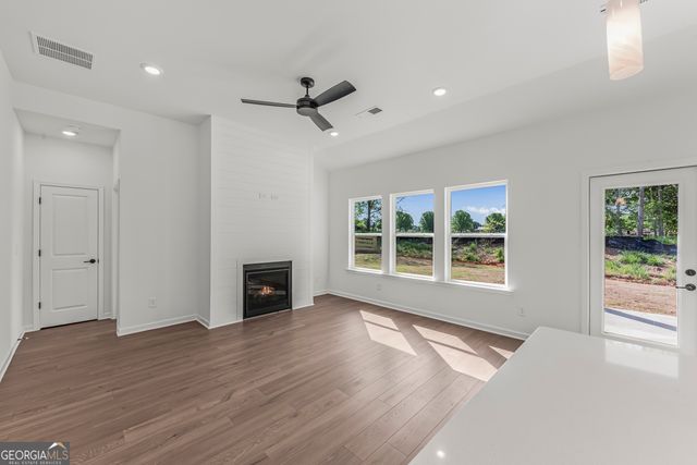 107 Cottage Grove Circle, Eatonton, GA 31024