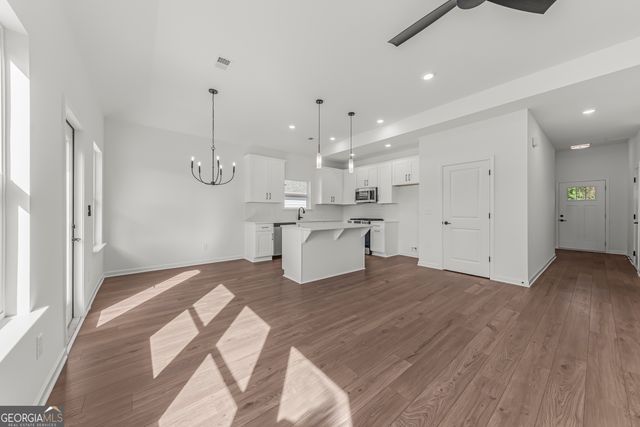 107 Cottage Grove Circle, Eatonton, GA 31024