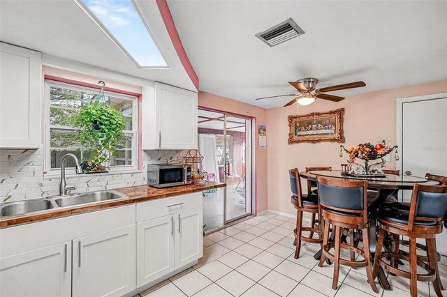 1244 CLASSIC DRIVE, Holiday, FL 34691