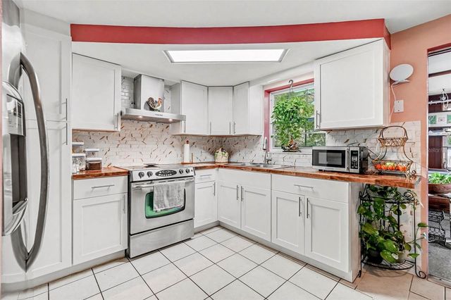 1244 CLASSIC DRIVE, Holiday, FL 34691