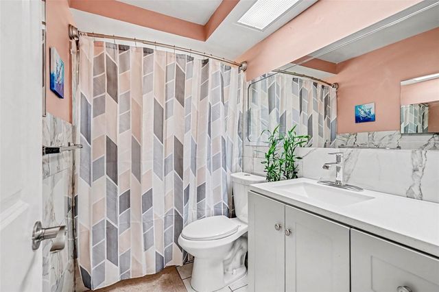 1244 CLASSIC DRIVE, Holiday, FL 34691