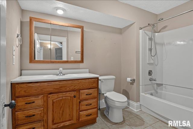 861 S PARK, Springfield, IL 62704