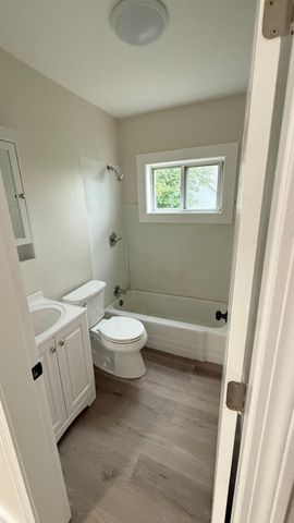 388 Belmont Street, Manchester, NH 03103