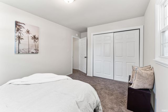 1916 Clarmarnic Drive, Fort Wayne, IN 46815