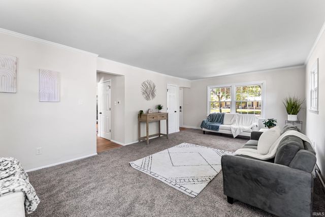 1916 Clarmarnic Drive, Fort Wayne, IN 46815