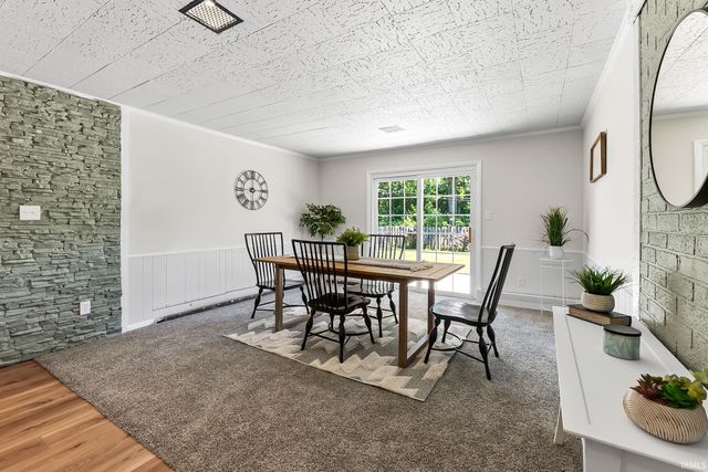 1916 Clarmarnic Drive, Fort Wayne, IN 46815