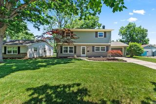 1916 Clarmarnic Drive, Fort Wayne, IN 46815