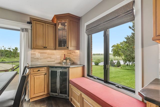 1960 Abbotsford Drive, Inverness, IL 60010