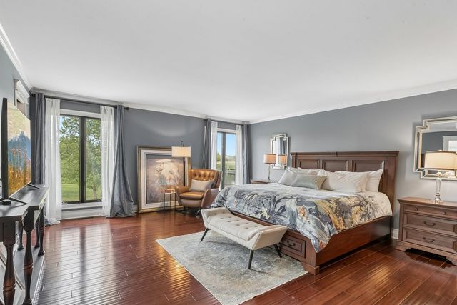 1960 Abbotsford Drive, Inverness, IL 60010