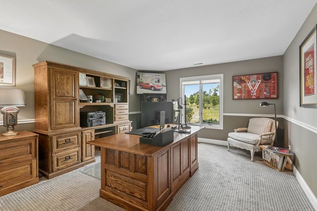 1960 Abbotsford Drive, Inverness, IL 60010