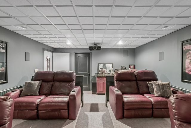 1960 Abbotsford Drive, Inverness, IL 60010