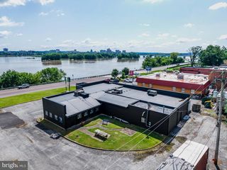 902 N FRONT ST, Wormleysburg, PA 17043