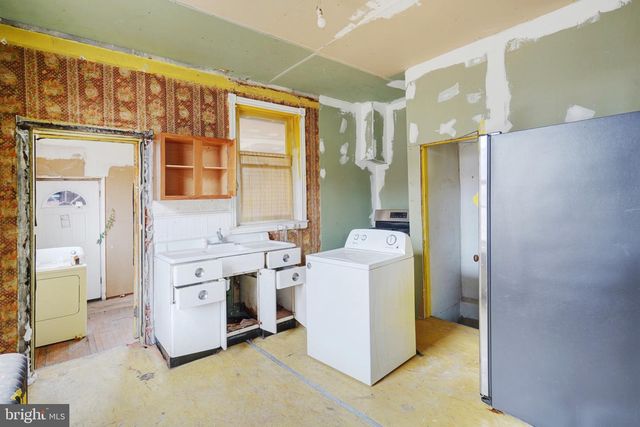 7100 N BROAD ST, Philadelphia, PA 19126