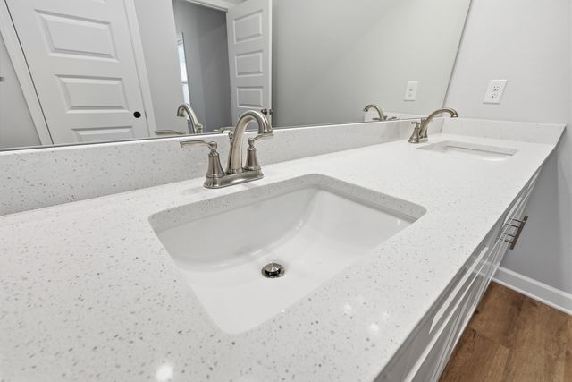36 Shebbi Lane, Freeport, FL 32439
