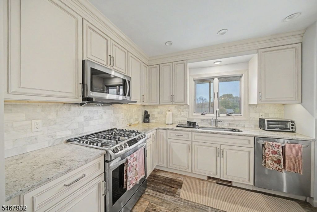 31 Dogwood Dr, Newton Town, NJ 07860 — photo 5