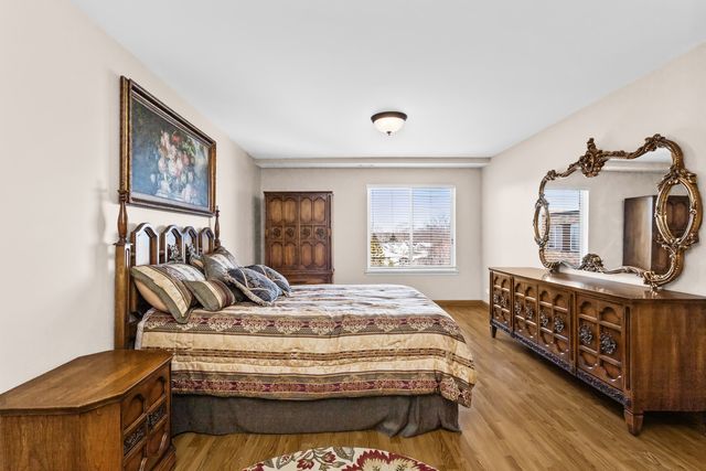 245 S Park Lane 424, Palatine, IL 60074