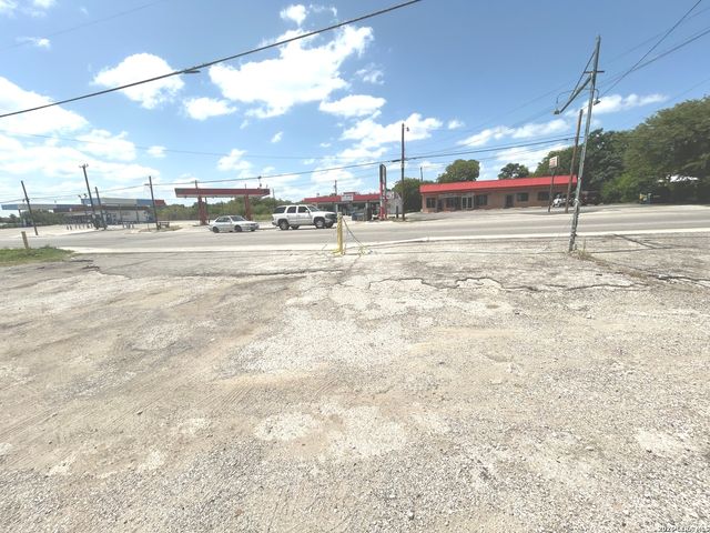 4234 Culebra, San Antonio, TX 78228