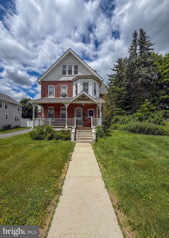 253 W LANCASTER AVE, Downingtown, PA 19335