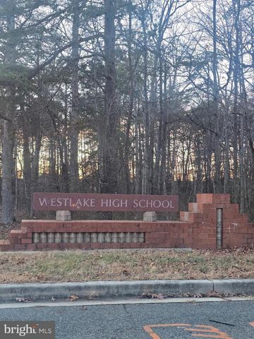 6290 WHISTLERS PL, Waldorf, MD 20603