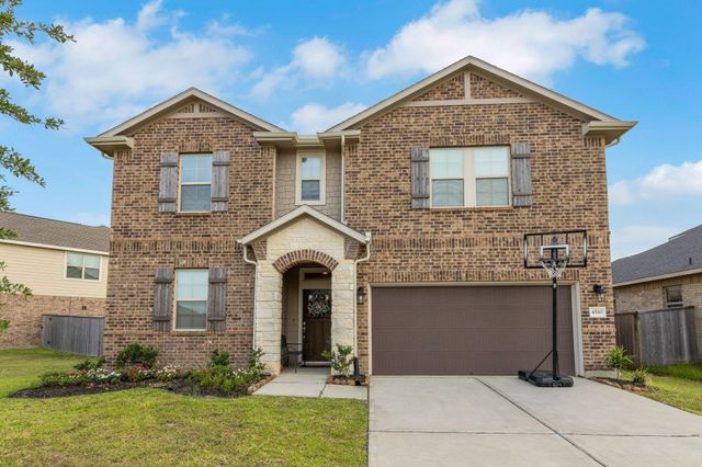 4510 Red Yucca Drive, Baytown, TX 77521