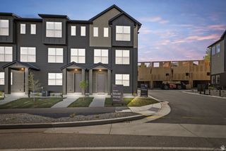 4046 S SANDRIDGE DR #1, Roy, UT 84067