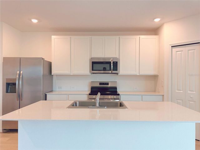 6481 DOMIZIO DRIVE, Winter Haven, FL 33884