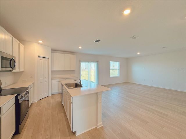 6481 DOMIZIO DRIVE, Winter Haven, FL 33884