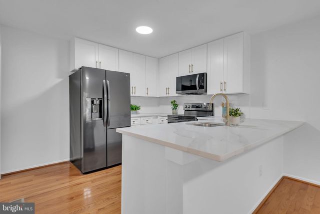 2566 GLEN CV, Annapolis, MD 21401