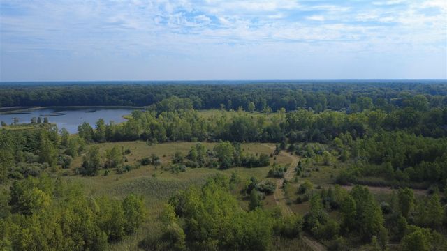 West 9086 Ankrapp Road, Columbus, MI 48063